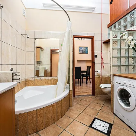 Oktogon Beautiful Relaxing Budapest