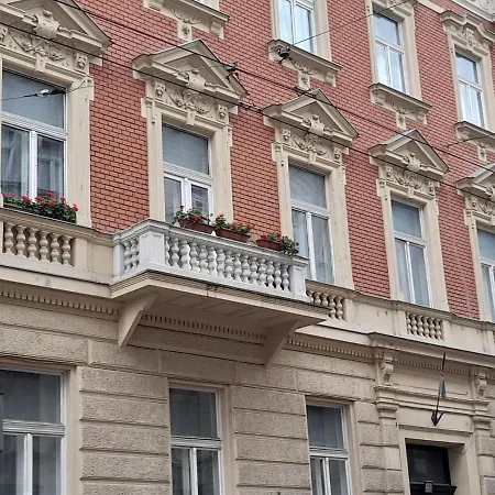 Oktogon Beautiful Relaxing Apartment Budapest